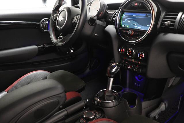 Mini COOPER S Mini Cabrio 2.0 Chili Serious Business | CONNECTED | NAVIGATIE | WINDSCHERM | 18"