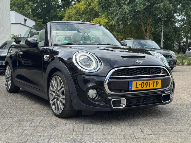 Mini COOPER S Mini Cabrio 2.0 Chili Cabriolet, Windscherm, Navi, Leder Een proefrit levert het bewijs. Neem contact op en we maken een afspraak!