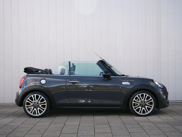 Mini COOPER S Mini Cabrio 2.0 192pk Chili Automaat Head-up display / LED / Camera