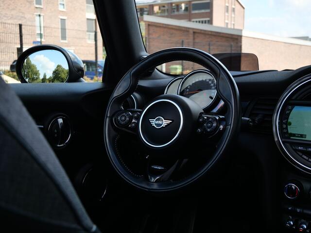 Mini COOPER S Mini Cabrio 2.0 192pk Chili Automaat Head-up display / LED / Camera