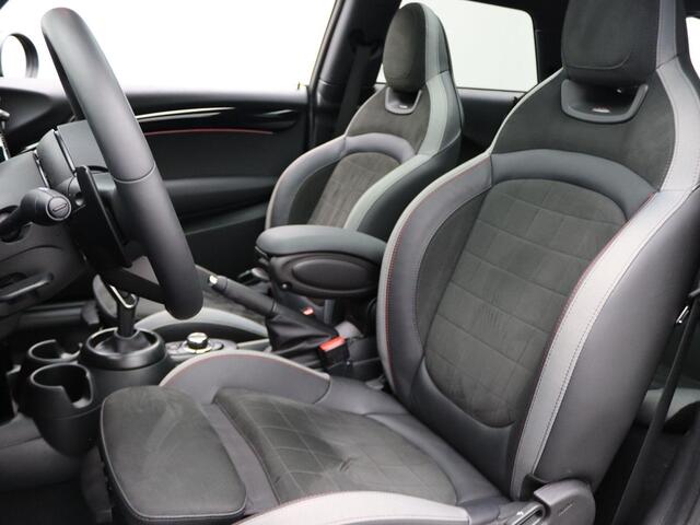 Mini COOPER S 3-Deurs Rockingham GT Edition + Premium Plus Pakket + Glazen panoramadak + Achteruitrijcamera + Park Assistant + Harman-Kardon + 17''