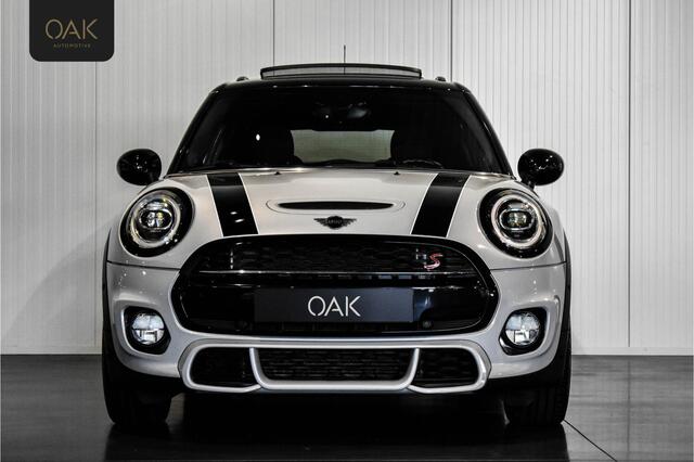 Mini COOPER S Mini 2.0 F1 Aut. | JCW-Trim | Navigatie | Panorama | Half Leder | H&K | Camera | 18"LM | White Silver