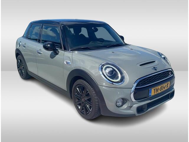 Mini COOPER S Mini 2.0 Pepper / Navigatie / Half leder / Parkeerhulp / Keyless / 17'' / Cruise Control