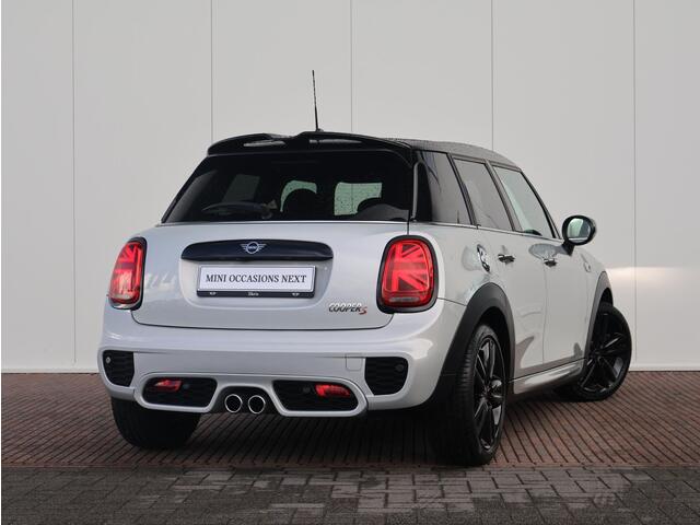 Mini COOPER S Mini 2.0 John Cooper Works/ Comfort Access/ Achteruitrijcamera/ Stoelverwarming/ Cruise Control/ Harman-Kardon/ Head-Up