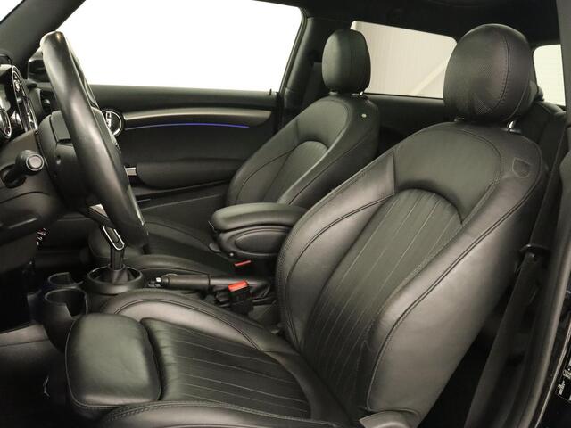 Mini COOPER S 2.0 60 Years | Panoramadak | Stoelverwarming | Leder | Head-Up | Park Assist | Carplay | Navigatie | Keyless | Full LED | Harman/Kardon | Climate control | Cruise control