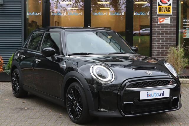 Mini COOPER S Mini 2.0 178 pk LED/Leder/ACC/Navi+/Virtual Cockpit/Camera/Keyless/Dab+