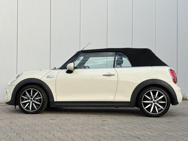 Mini COOPER S Mini Cabrio 2.0 Chili Serious Business / Automaat / Cabrio / Airco / Navigatie /
