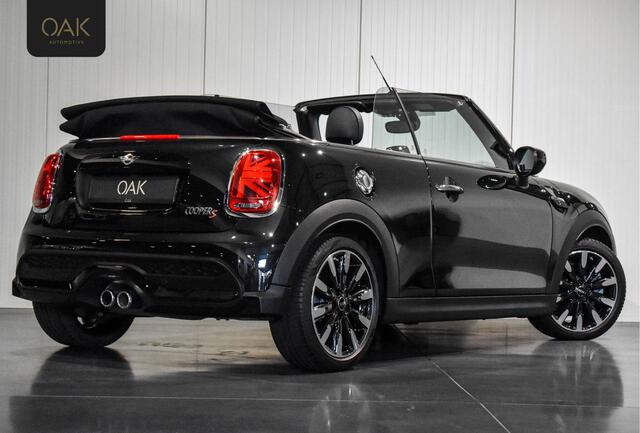 Mini COOPER S Cabrio 2.0 F1 Aut. | Yours | Carplay | Lounge Leder | PDC | 17"LM | Midnight Black