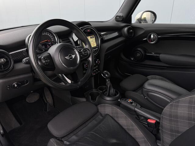 Mini COOPER S Mini Cabrio 2.0 Chili Automaat Navigatie/LED.