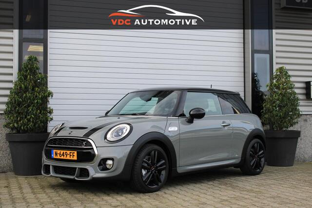 Mini COOPER S Mini 2.0 Chili JCW | Moonwalk Grey | HarmanKardon | Navi Professional | Stoelverwarming | PDC | Dealer Onderhouden