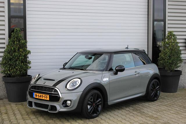 Mini COOPER S Mini 2.0 Chili JCW | Moonwalk Grey | HarmanKardon | Navi Professional | Stoelverwarming | PDC | Dealer Onderhouden