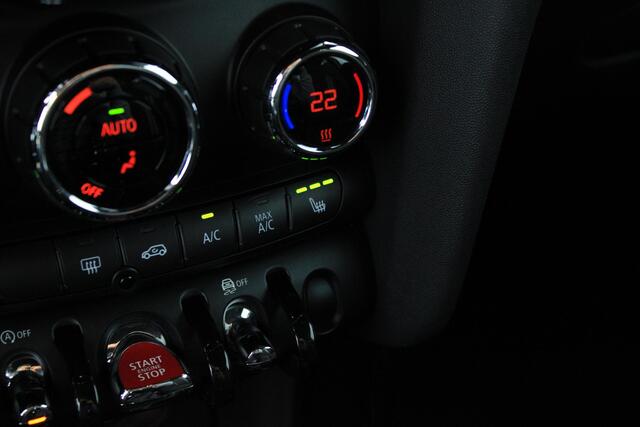 Mini COOPER S Mini 2.0 Chili JCW | Moonwalk Grey | HarmanKardon | Navi Professional | Stoelverwarming | PDC | Dealer Onderhouden