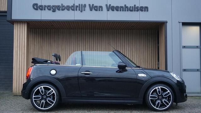 Mini COOPER S 2.0 192pk Cabriolet Automaat *John Cooper Works Pack* 18inch LM Keyless LED Leder/Alcantara Navi 80346km!