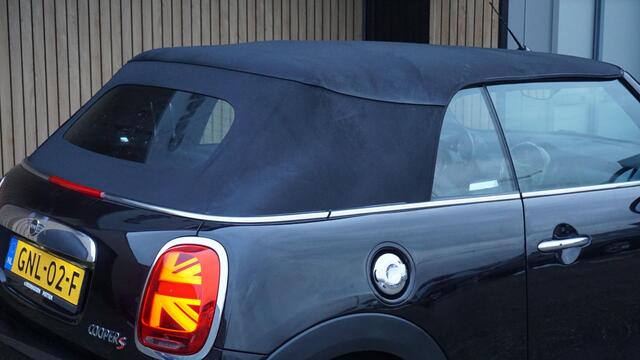 Mini COOPER S 2.0 192pk Cabriolet Automaat *John Cooper Works Pack* 18inch LM Keyless LED Leder/Alcantara Navi 80346km!
