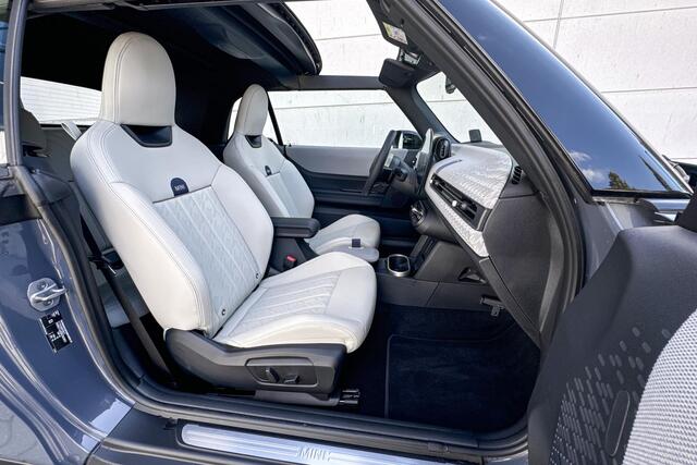 Mini COOPER S Cabrio 2.0 Favoured Pakket XL