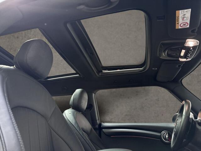 Mini COOPER S 2.0 Full Option 164Pk Automaat (PANORAMADAK, YOUNIQUE TRIM, VIRTUAL COCKPIT, APPLE CARPLAY, GROOT NAVI, CAMERA, LEDER, HARMAN/KARDON, SPORTSTOELEN, STOELVERWARMING, ADAPTIVE CRUISE, GETINT GLAS, NIEUWSTAAT)