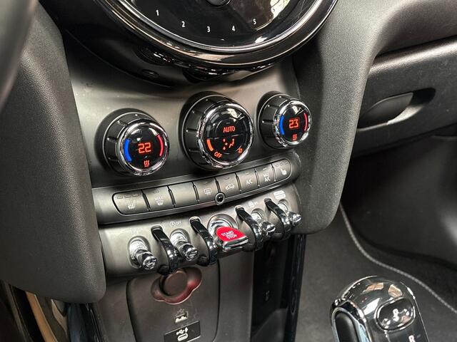 Mini COOPER S 2.0 Full Option 164Pk Automaat (PANORAMADAK, YOUNIQUE TRIM, VIRTUAL COCKPIT, APPLE CARPLAY, GROOT NAVI, CAMERA, LEDER, HARMAN/KARDON, SPORTSTOELEN, STOELVERWARMING, ADAPTIVE CRUISE, GETINT GLAS, NIEUWSTAAT)