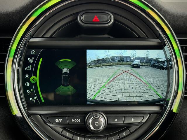 Mini COOPER S Mini Cabrio 2.0 192 pk John Cooper Works YOURS Lederen Sportstoelen | Achteruitrijcamera | Apple Carplay | Keyless Entry | 18 inch JCW L.M. Velgen | Origin. NL 2e Eign. Dealer O.H.