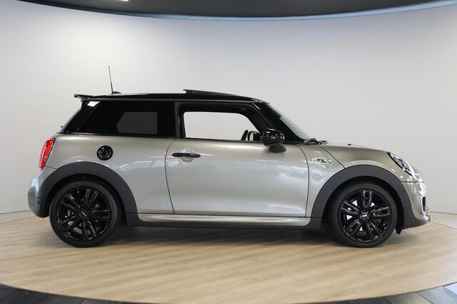 Mini COOPER S Mini 2.0 Chili Serious Business | Schuif- kanteldak | Harman/Kardon | JCW