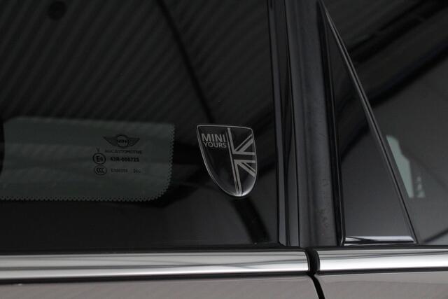 Mini COOPER S Mini 2.0 Yours > Zwart Dak/Leer/Rooftop Grey/Stoelverwarming
