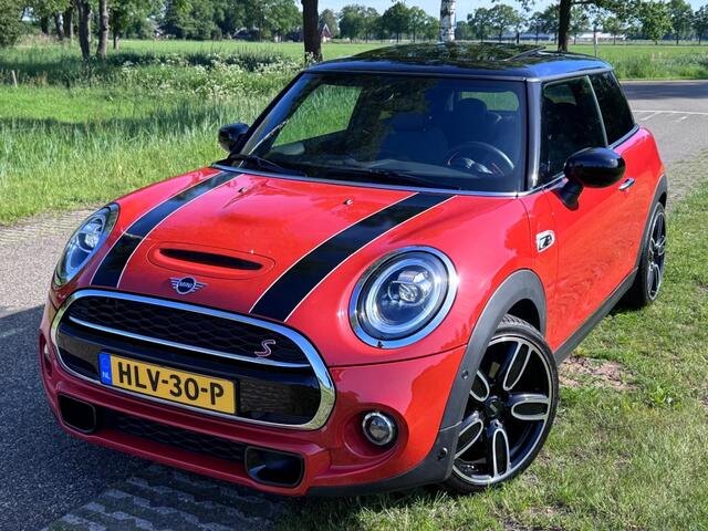 Mini COOPER S 192PK / JCW STUURWIEL / PANORAMADAK / 18 INCH / UNIEK!