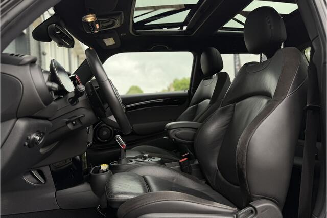 Mini COOPER S 3-Deurs 2.0 | JCW-Pakket | Full Option | Pano | Verlaagd | JCW Pro-Uitlaat | PPF