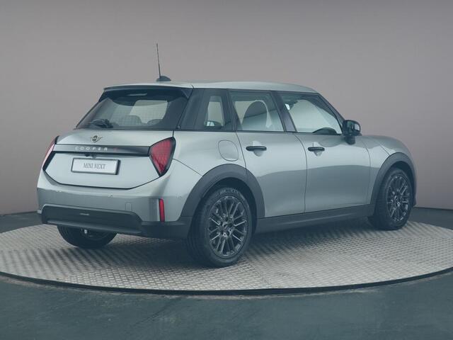 Mini COOPER S 5-Deurs 2.0 Essential Apple carplay | Achteruitrijcamera | Cruise control | Sensoren v/a
