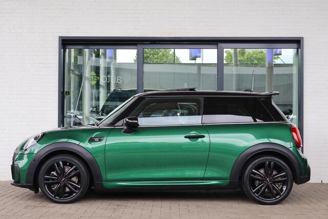 Mini COOPER S 3-Deurs 2.0 Rockingham GT Edition | Harman Kardon | Panorama Dak | Driving Assistant Plus