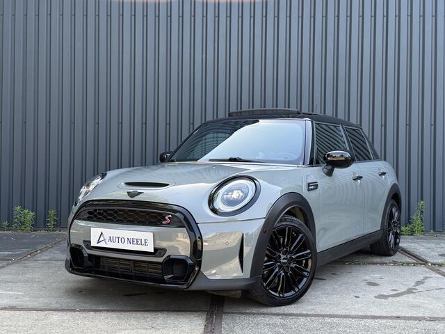 Mini COOPER S 5-Deurs 2.0 Camden Panoramadak, Sfeer