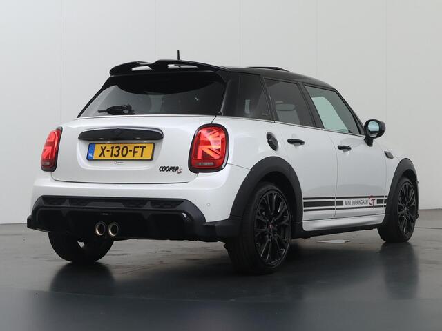 Mini COOPER S 5-Deurs 2.0 Rockingham GT Edition | Panoramadak | Apple Carplay/Android Auto | Cruise control adaptief | Lederen bekleding |