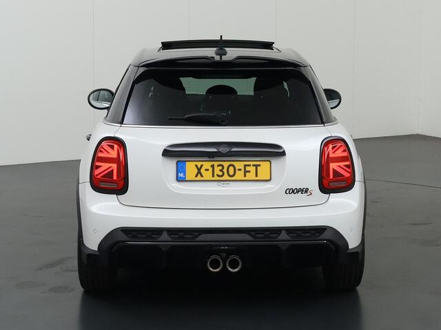Mini COOPER S 5-Deurs 2.0 Rockingham GT Edition | Panoramadak | Apple Carplay/Android Auto | Cruise control adaptief | Lederen bekleding |