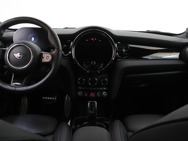 Mini COOPER S 5-Deurs 2.0 Rockingham GT Edition | Panoramadak | Apple Carplay/Android Auto | Cruise control adaptief | Lederen bekleding |