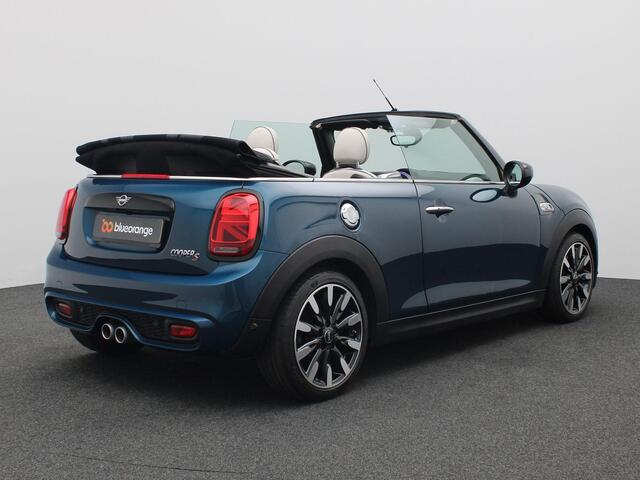 Mini COOPER S Cabrio 2.0 Sidewalk Edition 192 PK Head-up display, Navigatie, PDC v+a, Stoelverwarming, Leder, Camera