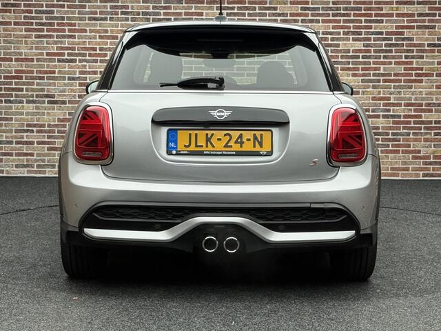 Mini COOPER S 2.0 Essential Garantie tot 11-2027 | Dealer | Camera | Stoelverwarming