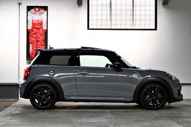 Mini COOPER S 3-Deurs 2.0 Knightsbridge Edition | JCW | JCW Sportstoelen | Panoramadak