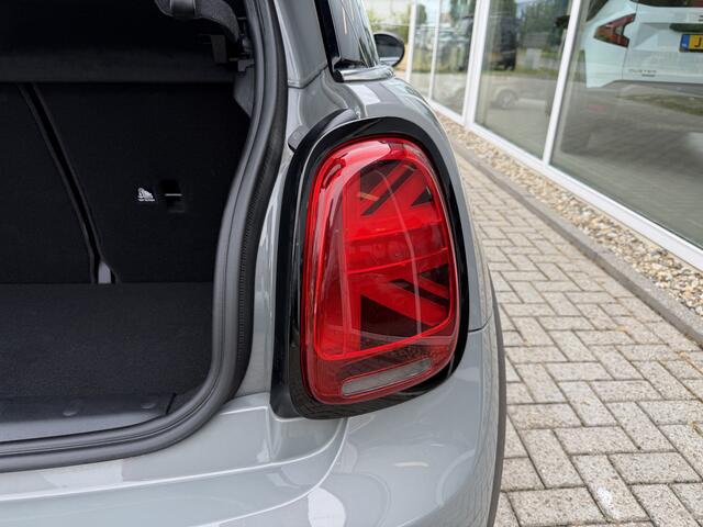 Mini COOPER S 3-Deurs 2.0 Pepper Panorama | Zwart optiek