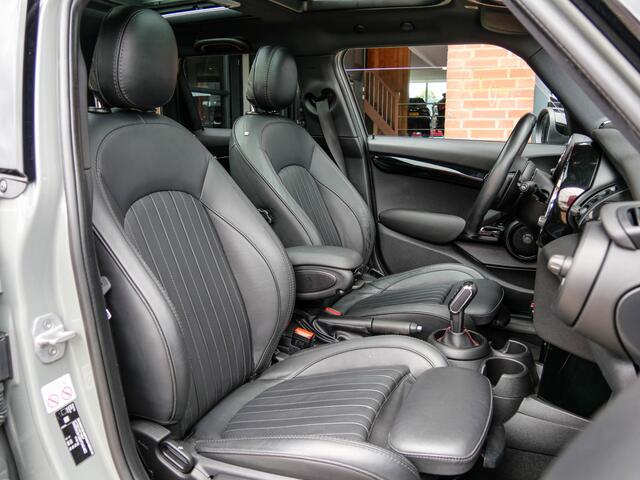 Mini COOPER S 2.0 192PK 5 Deurs John Cooper Works | PANODAK | CAMERA | HARMAN KARDON | JCW |