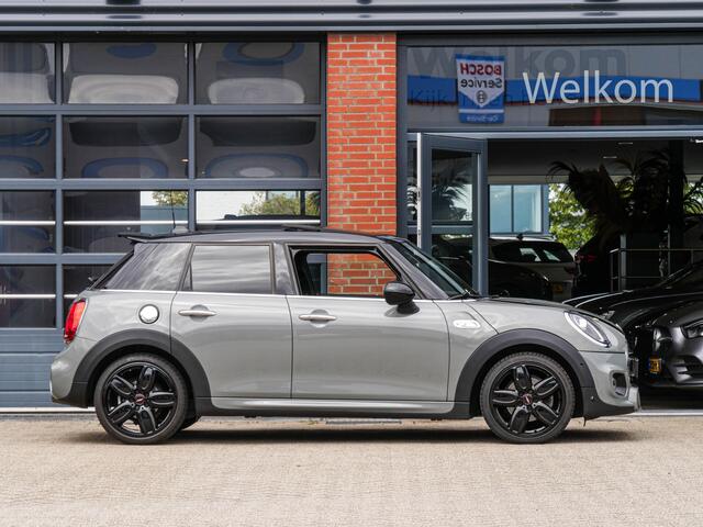 Mini COOPER S 2.0 192PK 5 Deurs John Cooper Works | PANODAK | CAMERA | HARMAN KARDON | JCW |
