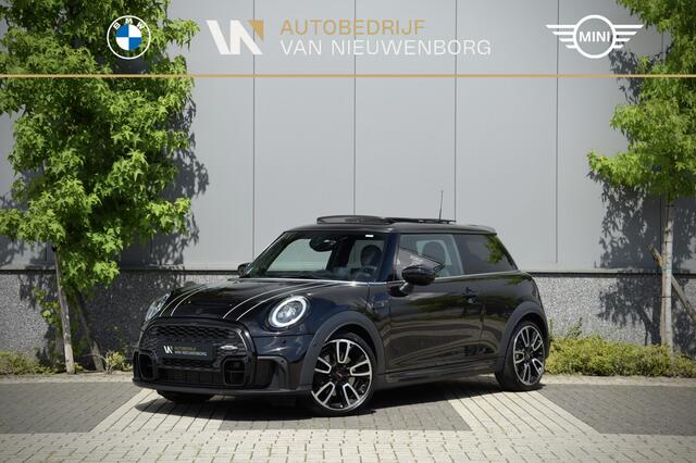 Mini COOPER S 3-Deurs 2.0 John Cooper Works | Panoramadak | Harman-Kardon | HUD | Camera | Adaptive Cruise | 1e Eig. Dealer O.H.