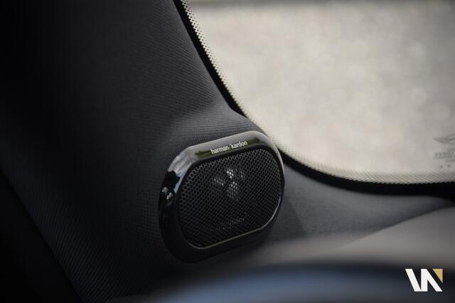 Mini COOPER S 3-Deurs 2.0 John Cooper Works | Panoramadak | Harman-Kardon | HUD | Camera | Adaptive Cruise | 1e Eig. Dealer O.H.