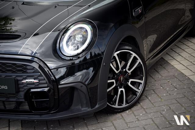 Mini COOPER S Cabrio 2.0 John Cooper Works | Harman-Kardon | Head-Up | Camera | Lederen Sportstoelen | 1e Eig. Dealer O.H.