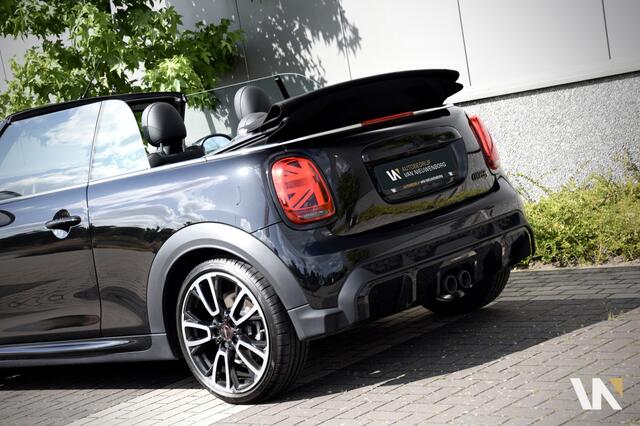 Mini COOPER S Cabrio 2.0 John Cooper Works | Harman-Kardon | Head-Up | Camera | Lederen Sportstoelen | 1e Eig. Dealer O.H.