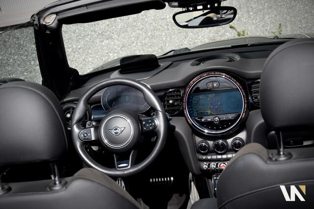 Mini COOPER S Cabrio 2.0 John Cooper Works | Harman-Kardon | Head-Up | Camera | Lederen Sportstoelen | 1e Eig. Dealer O.H.