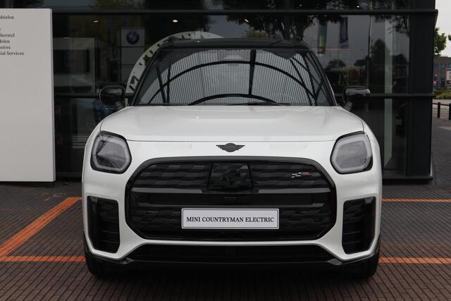 Mini COUNTRYMAN SE John Cooper Works Trim + Package L