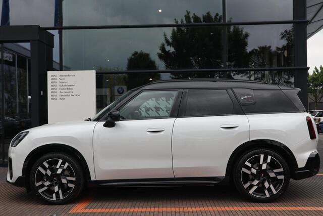 Mini COUNTRYMAN SE John Cooper Works Trim + Package L