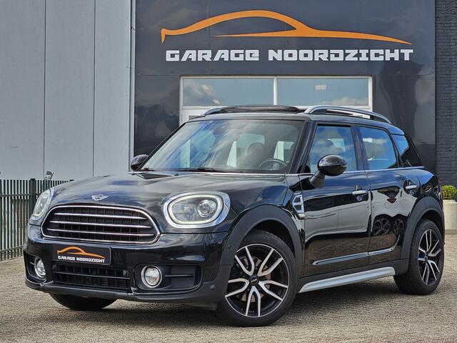 Mini COUNTRYMAN Mini 1.5 Cooper Pepper NAVIGATIE|PANORAMADAK|XENON|VOL LEDER SPORT STOELEN|BLUE TOOTH|DEALER ONDERHOUDEN|1e EIGENAAR Maandag tot Vrijdag geopend van 09.00 tot 20.00 uur en Zaterdag van 09.00 tot 18.00 uur
