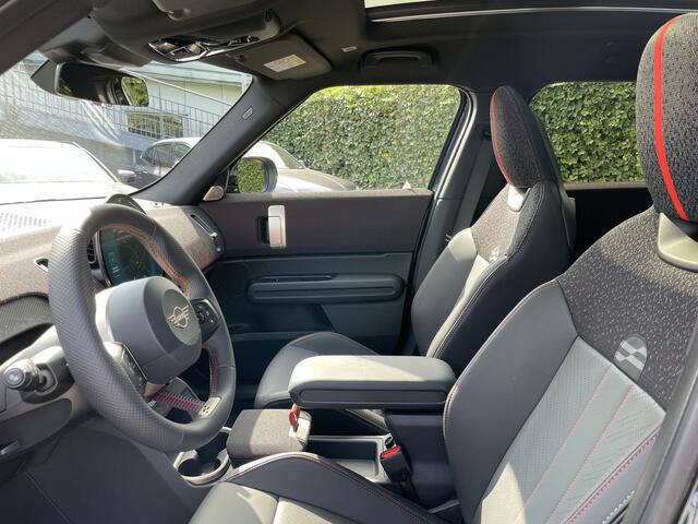 Mini COUNTRYMAN 1.5 C JCW | Harman/Kardon | Panorama | 19" | Stoel + Stuurverw. | 360 Cam | Head-Up