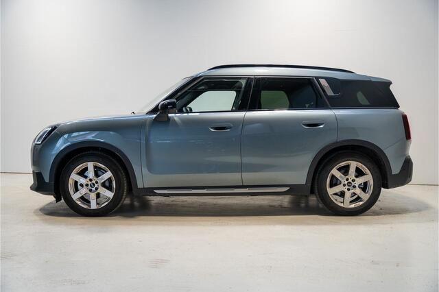 Mini COUNTRYMAN E Favoured | Selections