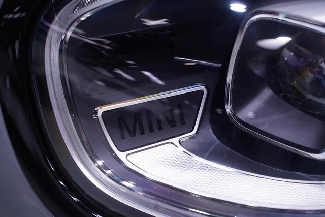 Mini COUNTRYMAN Mini 2.0 Cooper S E ALL4 PHEV Classic Leder, Navi Camera, LED, NAP, 1e Eigenaar