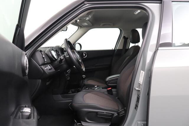 Mini COUNTRYMAN Mini 1.5 Business Navi Park. Sens Moonwalk Grey metallic